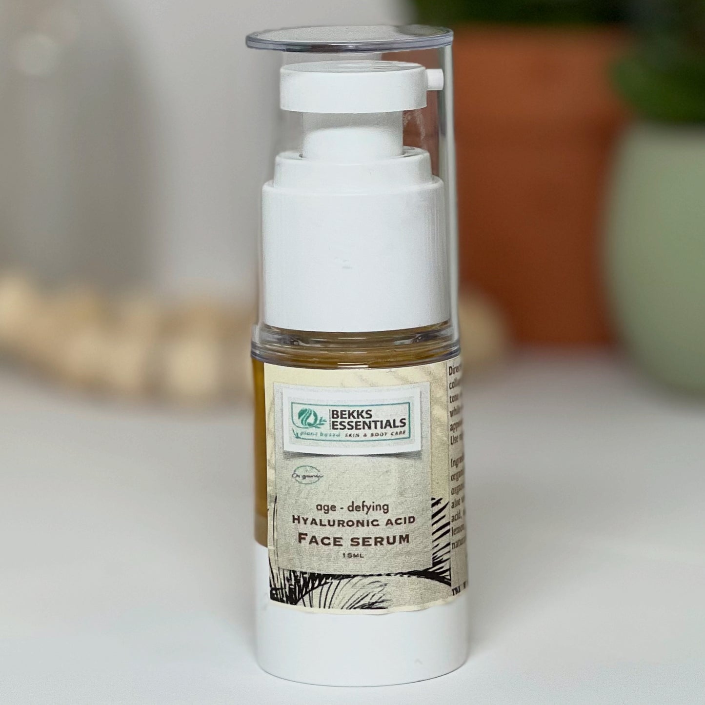 Hyaluronic Acid Face Serum! Hydrates & Helps with Discoloration.